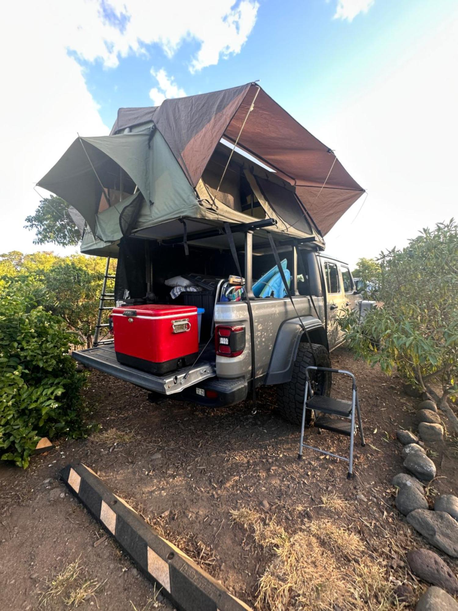 Glamping Embark On A Journey Through Maui With Aloha Glamp's Jeep And Rooftop Tent Allows To Discover Diverse Campgrounds, Unveiling The Island's Beauty From Unique Perspectives Each Day Paia