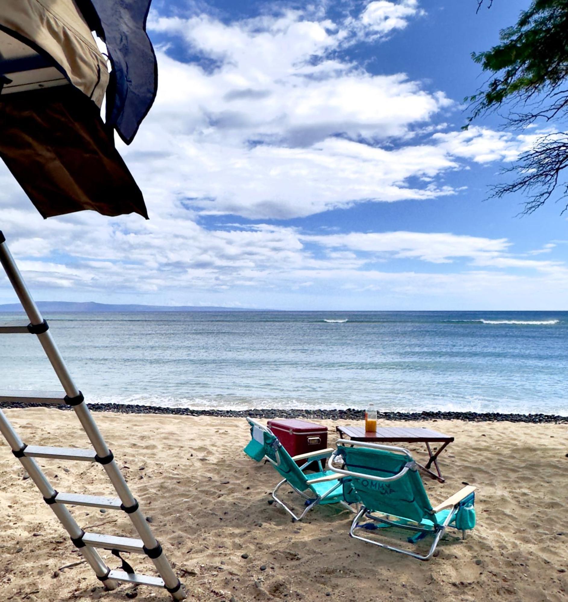 Embark On A Journey Through Maui With Aloha Glamp's Jeep And Rooftop Tent Allows To Discover Diverse Campgrounds, Unveiling The Island's Beauty From Unique Perspectives Each Day Glamping Paia