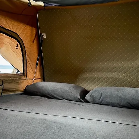 Embark On A Journey Through Maui With Aloha Glamp'S Jeep And Rooftop Tent Allows You To Discover Diverse Campgrounds, Unveiling The Island'S Beauty From Unique Perspectives Each Day Paia Exterior photo