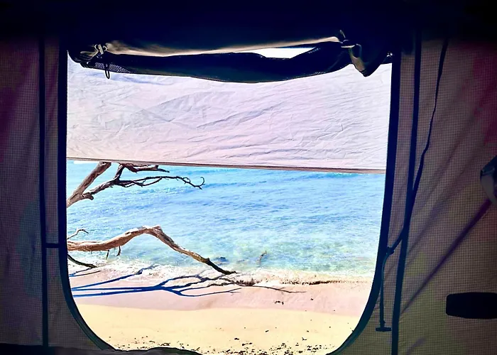 Embark On A Journey Through Maui With Aloha Glamp\'S Jeep And Rooftop Tent Allows You To Discover Diverse Campgrounds, Unveiling The Island\'S Beauty From Unique Perspectives Each Day